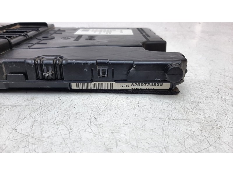 Recambio de modulo electronico para renault megane ii berlina 5p dynamique referencia OEM IAM 8200712566  