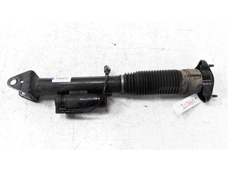 Recambio de amortiguador trasero izquierdo para mercedes-benz clase gl (x166) gl 350 bluetec 4matic (166.824) referencia OEM IAM