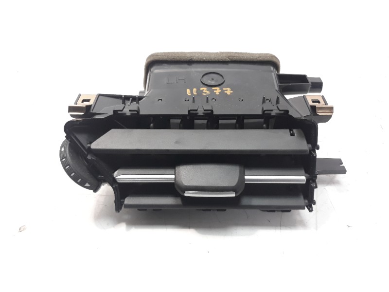 Recambio de rejilla aireadora para toyota avensis 1.8 16v cat referencia OEM IAM 09470001  