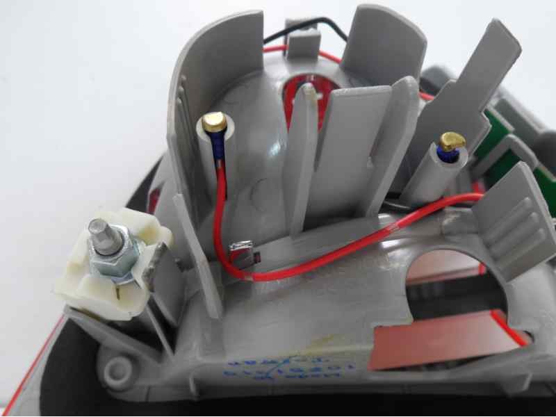 Recambio de piloto trasero derecho para bmw serie 3 berlina (e90) referencia OEM IAM 63217289428 103F06281772 BM0264155