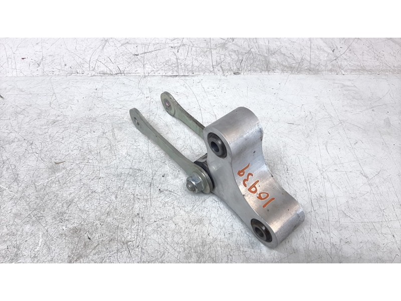 Recambio de bieleta estabilizadora trasera izquierda para honda cb 500x referencia OEM IAM 52465MKPJ00  