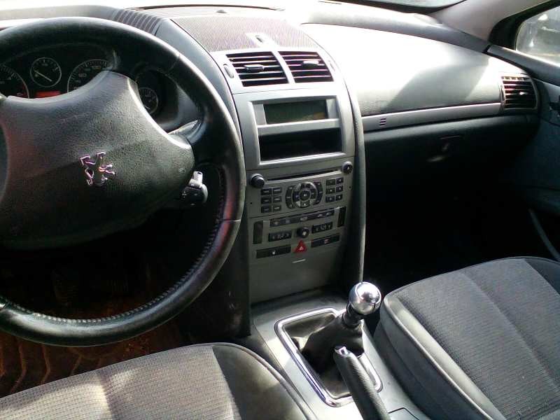 peugeot 407 del año 2004