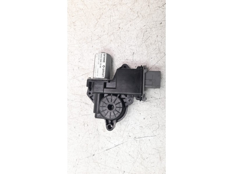 Recambio de motor elevalunas delantero izquierdo para smart fortwo cabrio referencia OEM IAM A4539061300  