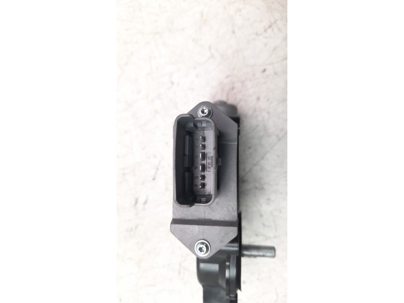 Recambio de motor elevalunas delantero izquierdo para smart fortwo cabrio referencia OEM IAM A4539061300  
