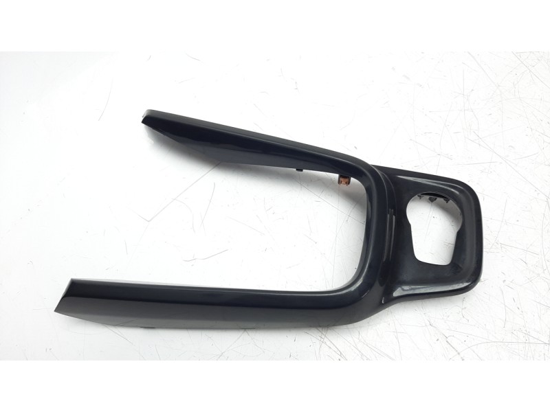 Recambio de moldura para suzuki vitara 1.6 ddis turbodiesel cat referencia OEM IAM 7581154P3  