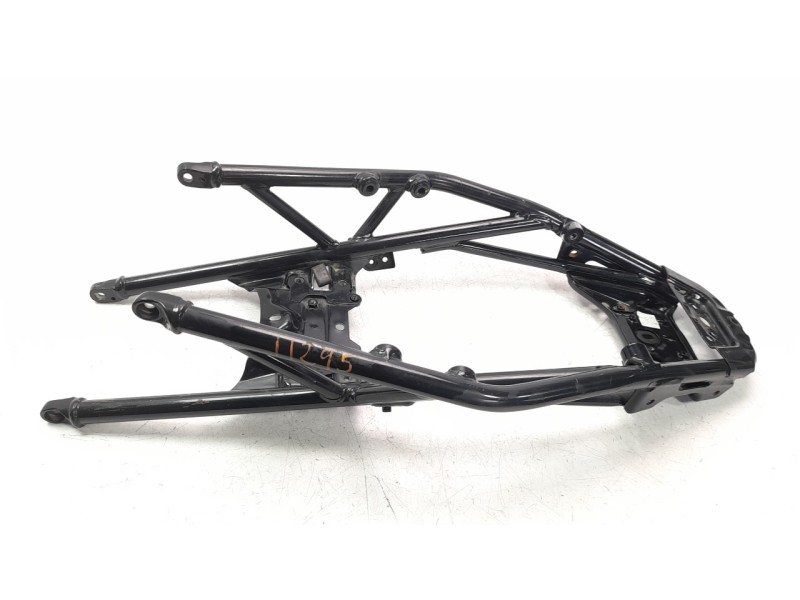 Recambio de subchasis trasero para ktm 390 duke referencia OEM IAM 93003002000C1  