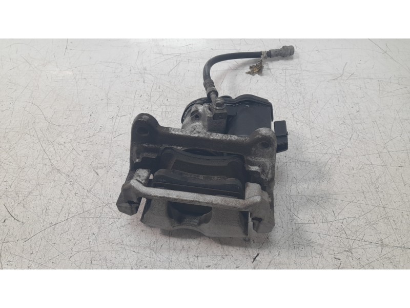 Recambio de pinza de freno trasera derecha para audi a4 berlina (8wc) 35 tdi s line referencia OEM IAM 8W0406AT  