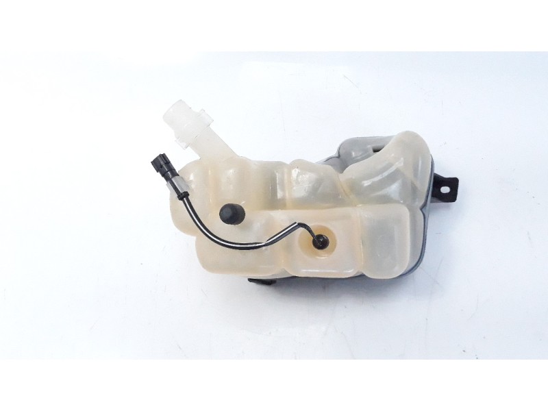 Recambio de deposito expansion para land rover range rover evoque 2.0 td4 cat referencia OEM IAM FK728K218A  