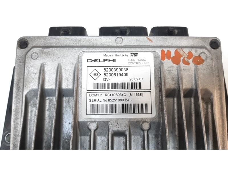 Recambio de centralita motor uce para renault megane ii berlina 5p dynamique referencia OEM IAM 8200399038  