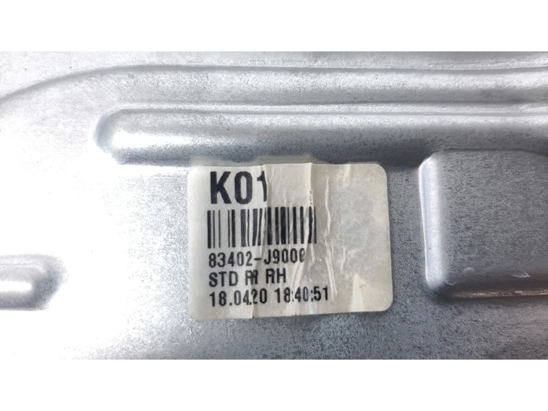 Recambio de elevalunas trasero derecho para hyundai kona 1.0 tgdi cat referencia OEM IAM 83402J9000  