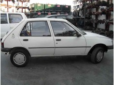 peugeot 205 berlina del año 1983 2