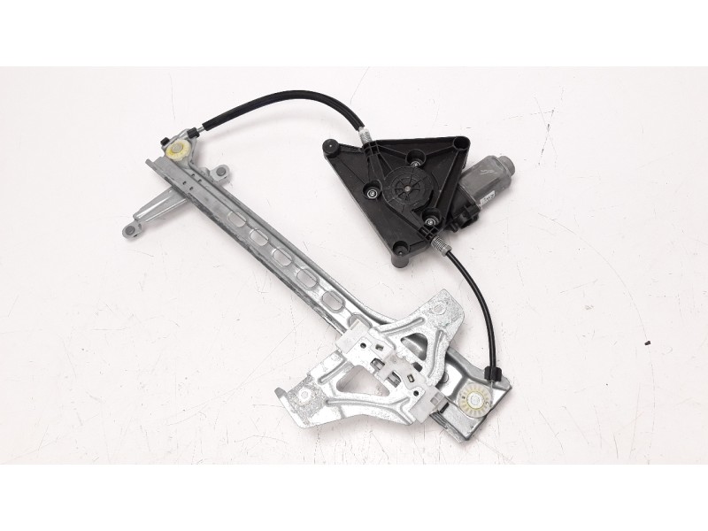 Recambio de elevalunas delantero derecho para toyota aygo 1.0 cat referencia OEM IAM 698100H041 106075801 