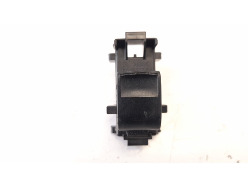 Recambio de mando elevalunas delantero derecho para toyota aygo 1.0 cat referencia OEM IAM 848100D030  