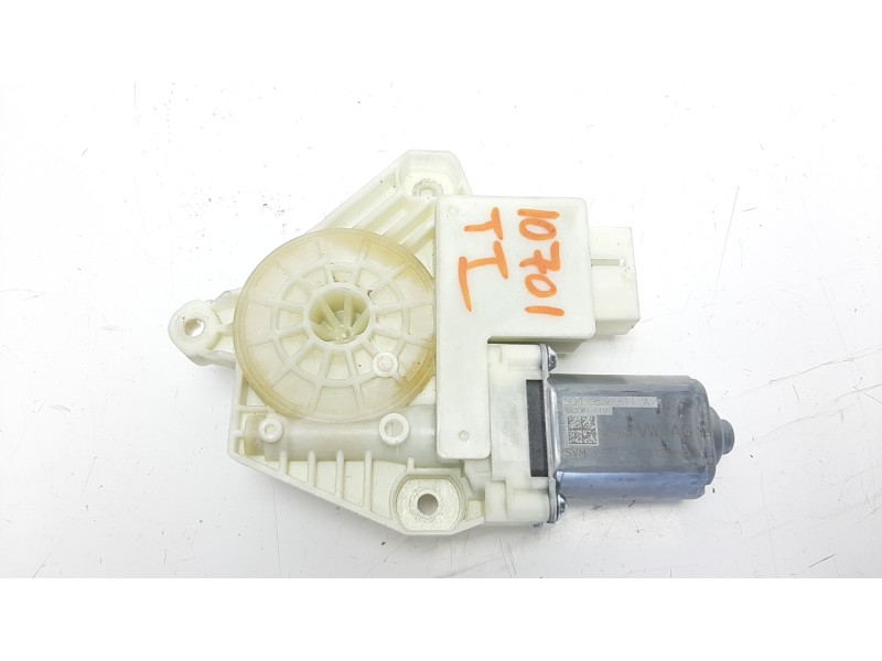 Recambio de motor elevalunas trasero izquierdo para volkswagen golf vii lim. 1.6 tdi dpf referencia OEM IAM 5Q4959811A  