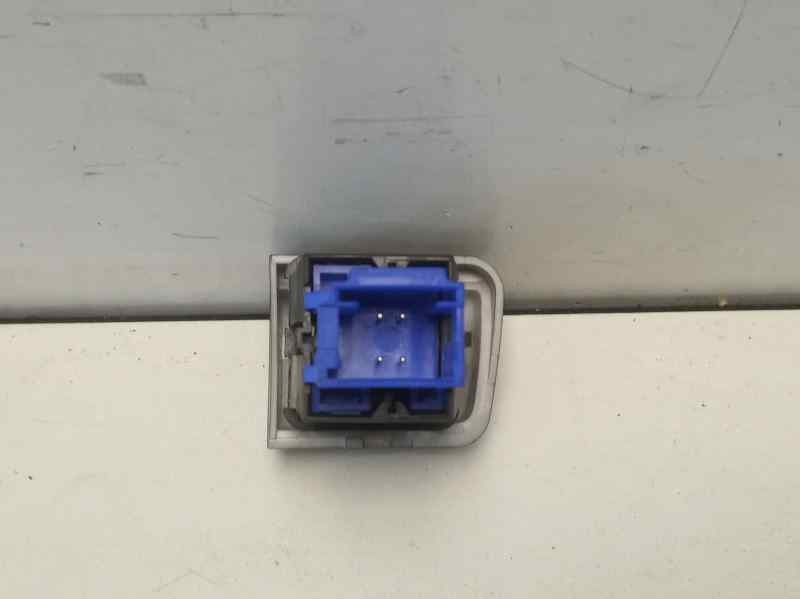 Recambio de warning para peugeot 2008 referencia OEM IAM 96750916ZD  