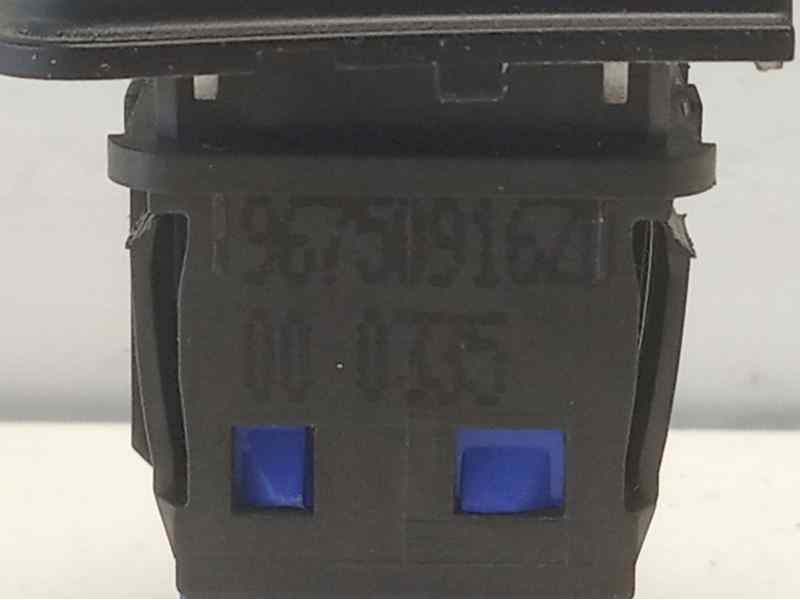 Recambio de warning para peugeot 2008 referencia OEM IAM 96750916ZD  