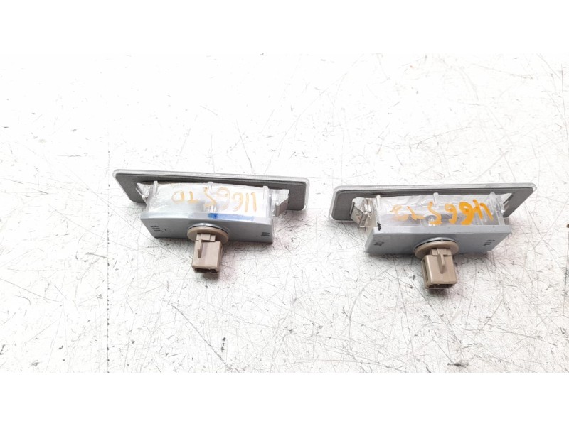 Recambio de piloto matricula para kia stonic (ybcuv) 1.0 tgdi cat referencia OEM IAM 925012G000  