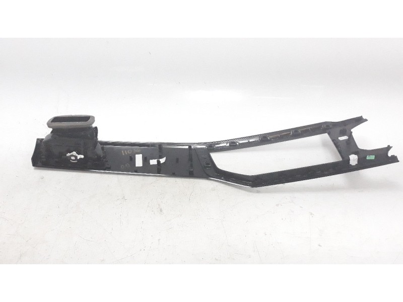 Recambio de moldura para volkswagen polo 1.0 tsi referencia OEM IAM 2G1858416AH  