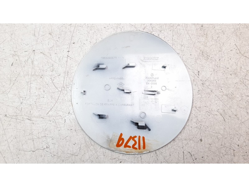 Recambio de tapa exterior combustible para renault clio v 1.5 blue dci diesel fap referencia OEM IAM 788309557R  