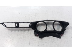 Recambio de moldura para toyota avensis 1.8 16v cat referencia OEM IAM 09470000 5567005150  2