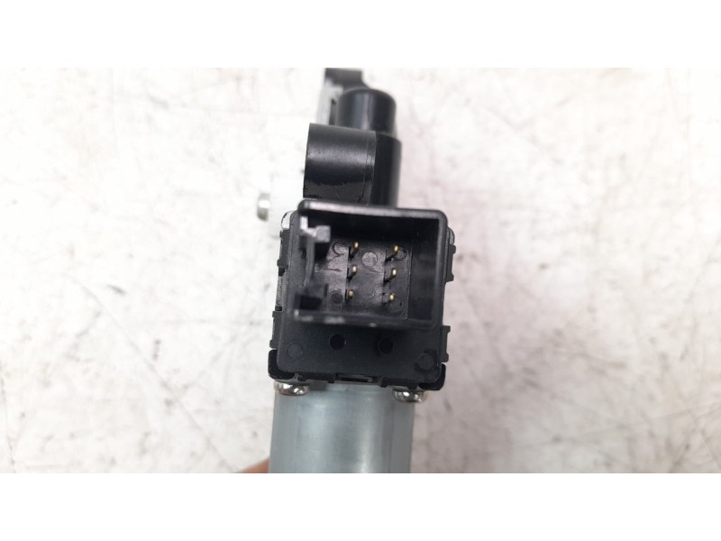 Recambio de motor elevalunas trasero izquierdo para mazda cx-5 2.2 turbodiesel cat referencia OEM IAM GD558LB  