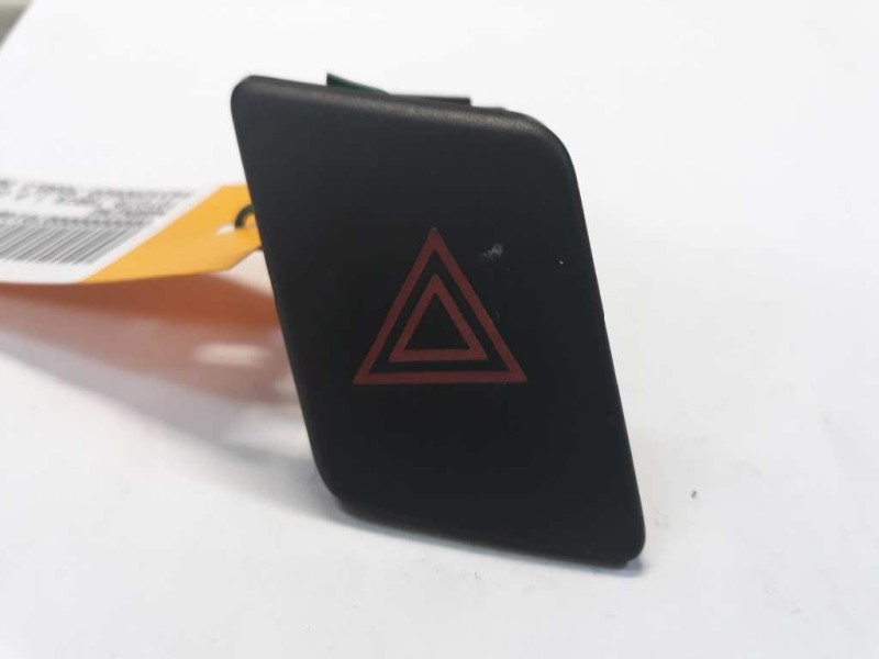 Recambio de warning para toyota yaris 1.0 cat referencia OEM IAM 843320D020  