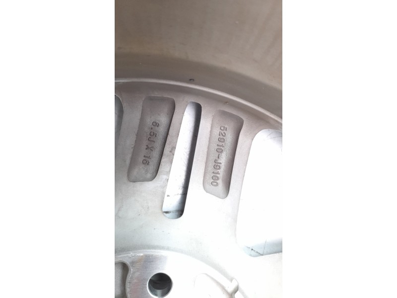 Recambio de llanta para hyundai kona 1.0 tgdi cat referencia OEM IAM 52910J9100  