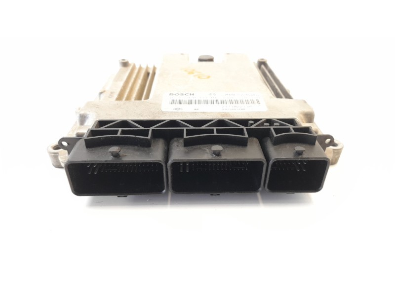 Recambio de centralita motor uce para dacia sandero 1.5 dci diesel fap cat referencia OEM IAM 237102213R 0281030439 