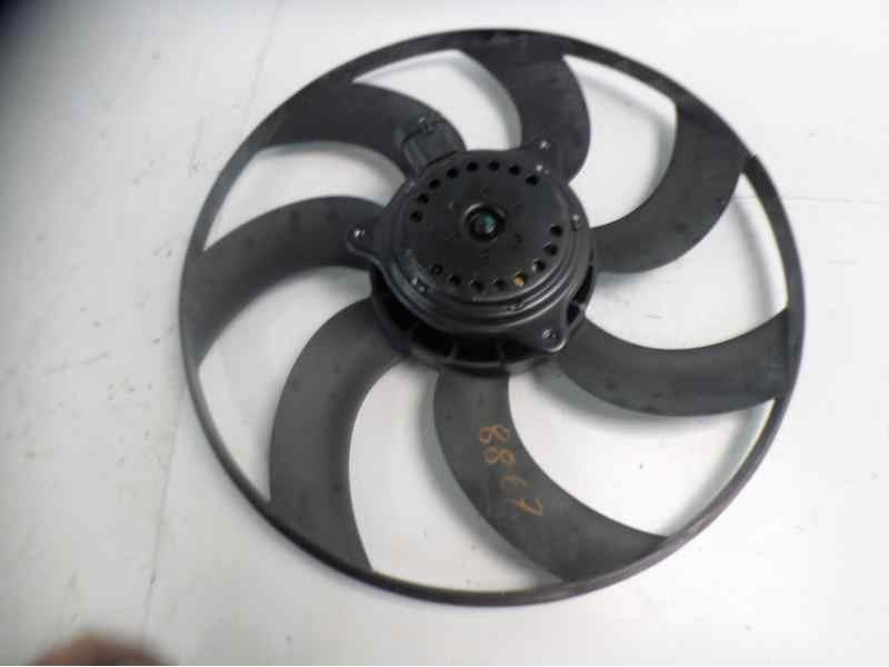 Recambio de electroventilador para citroen c3 picasso live edition referencia OEM IAM 8033M00008  