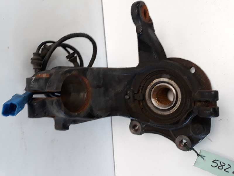 Recambio de mangueta delantera derecha para citroen c3 picasso live edition referencia OEM IAM   