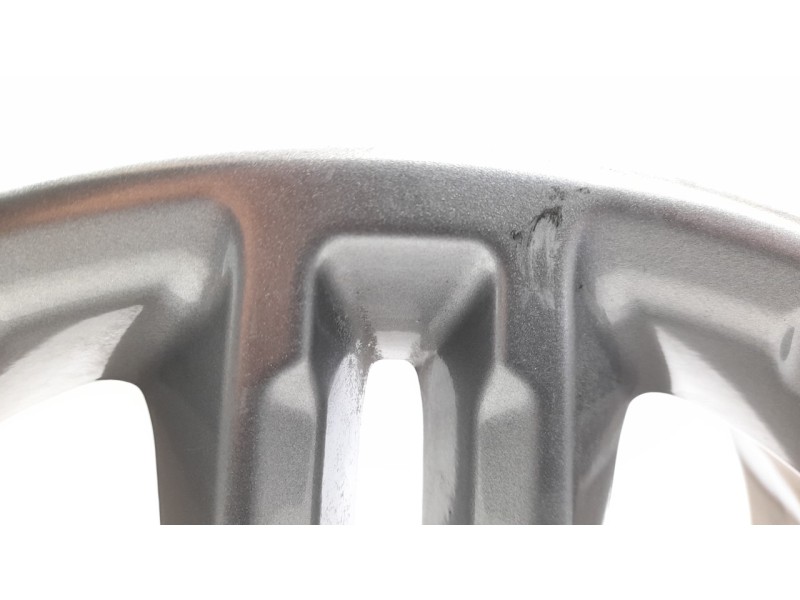 Recambio de llanta para hyundai kona 1.0 tgdi cat referencia OEM IAM 52910J9100  