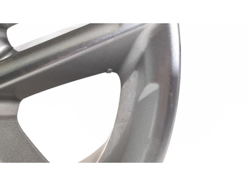 Recambio de llanta para hyundai kona 1.0 tgdi cat referencia OEM IAM 52910J9100  