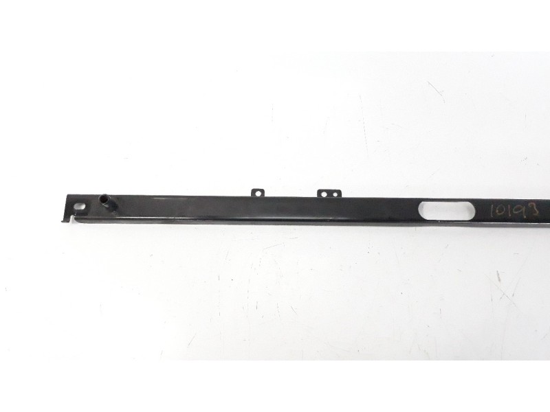 Recambio de molduras delanteras para land rover range rover evoque 2.0 td4 cat referencia OEM IAM BJ328B359  