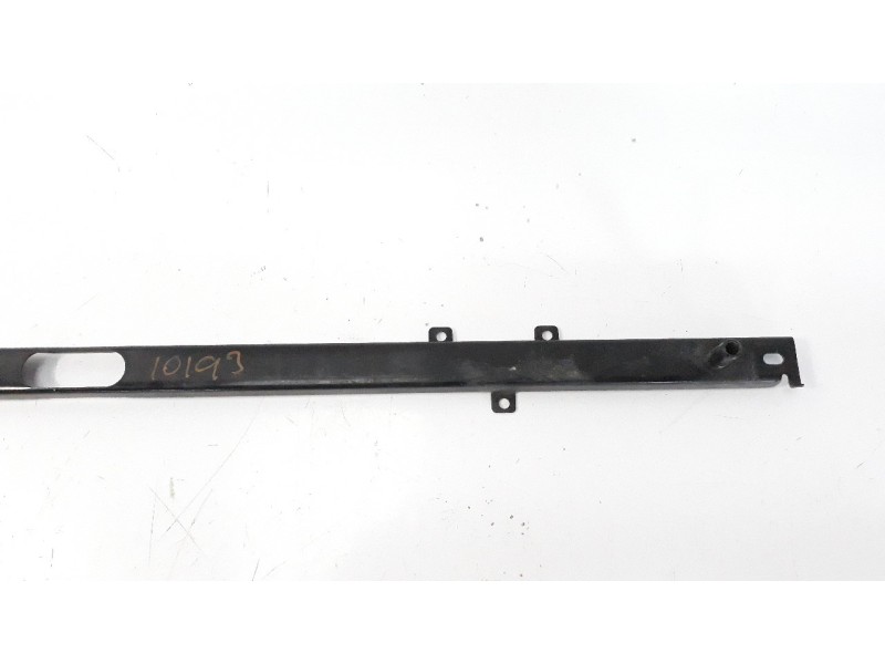 Recambio de molduras delanteras para land rover range rover evoque 2.0 td4 cat referencia OEM IAM BJ328B359  