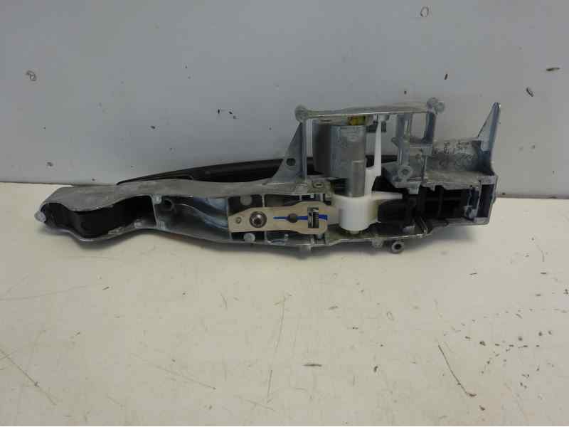 Recambio de maneta exterior delantera derecha para citroen c3 picasso live edition referencia OEM IAM   