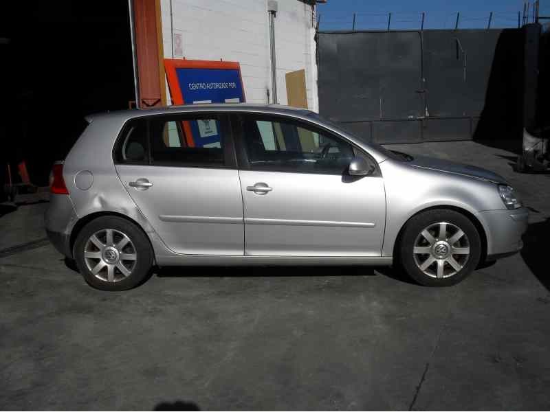volkswagen golf v berlina (1k1) del año 2005