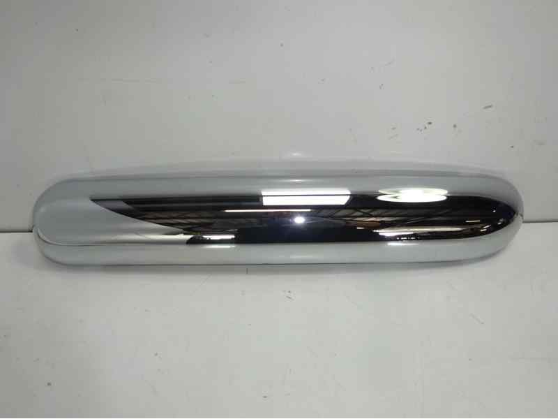 Recambio de molduras delanteras para bmw mini (r50,r53) referencia OEM IAM 51116800143  MN3041244