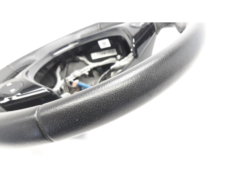 Recambio de volante para toyota aygo 1.0 cat referencia OEM IAM 451000H060B1  