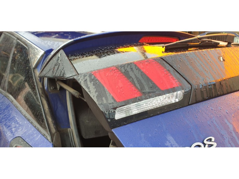 Recambio de piloto trasero izquierdo interior para peugeot 3008 allure pack referencia OEM IAM 9810477880  