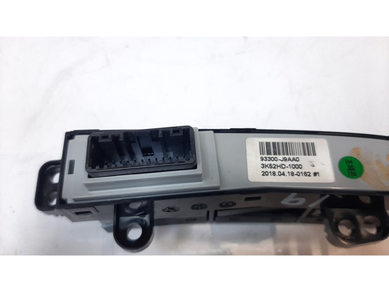 Recambio de interruptor para hyundai kona 1.0 tgdi cat referencia OEM IAM 93300J9AA0  