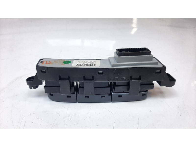 Recambio de interruptor para hyundai kona 1.0 tgdi cat referencia OEM IAM 93300J9AA0  