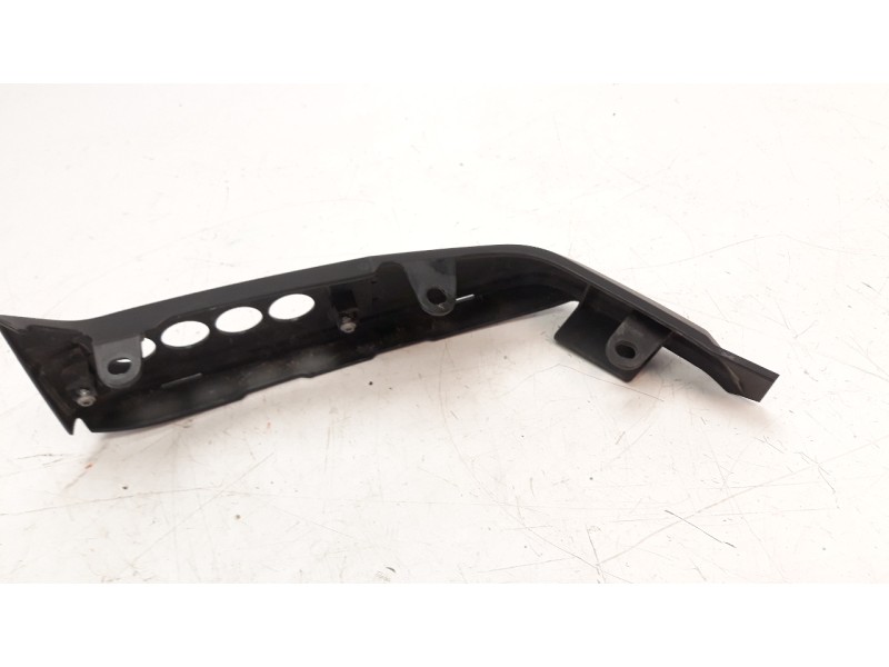 Recambio de moldura para bmw r 1200 rt r 1200 rt referencia OEM IAM 46637728807  