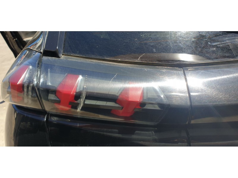 Recambio de piloto trasero izquierdo interior para peugeot 2008 (p1) allure pack referencia OEM IAM 9825957580  