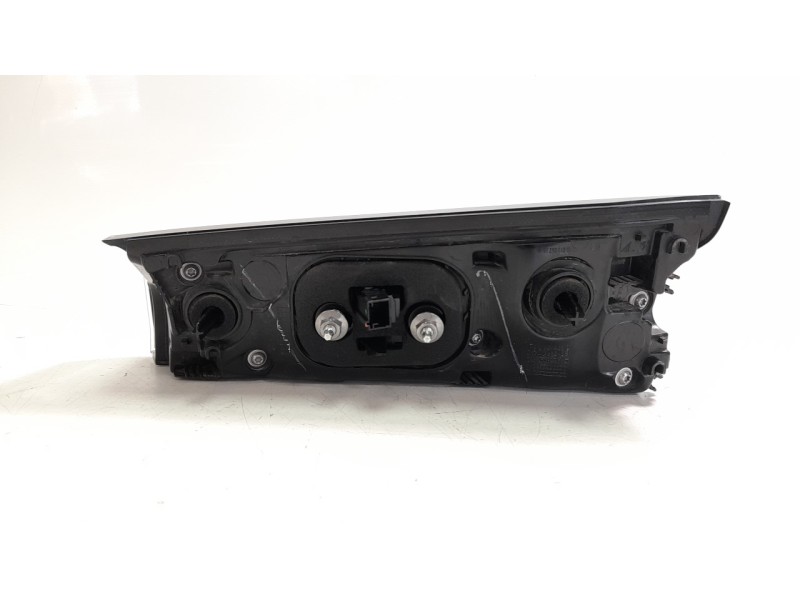 Recambio de piloto trasero izquierdo interior para peugeot 2008 (p1) allure pack referencia OEM IAM 9825957580  