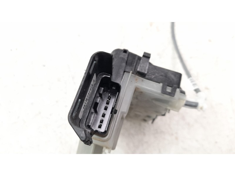 Recambio de cerradura puerta trasera derecha para peugeot 208 (p2) allure referencia OEM IAM 9829285280  