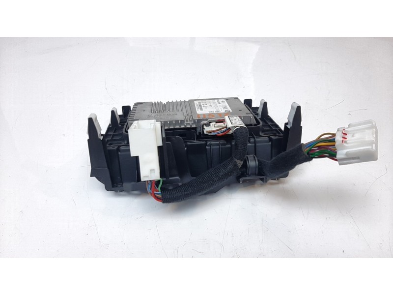 Recambio de modulo electronico para hyundai kona 1.0 tgdi cat referencia OEM IAM 95560J9000  
