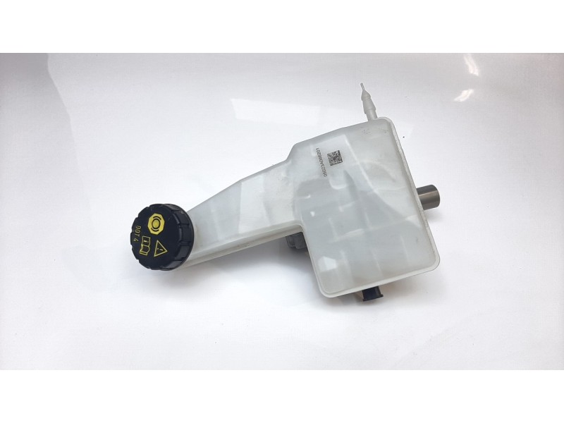 Recambio de bomba freno para peugeot 208 (p2) allure referencia OEM IAM 1655488880  