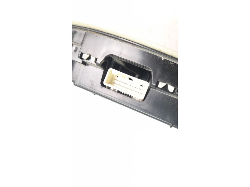 Recambio de luz interior para lexus nx 2.5 16v cat (híbrido) referencia OEM IAM 1D111208G  