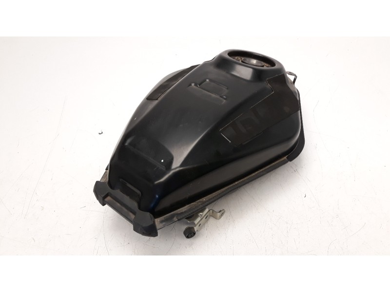 Recambio de deposito combustible para yamaha mt-07 mt-07 referencia OEM IAM B4C241100100  