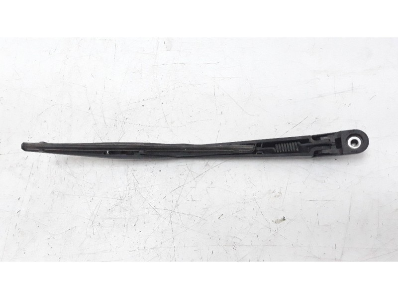 Recambio de brazo limpia trasero para suzuki vitara 1.6 ddis turbodiesel cat referencia OEM IAM 3882154G10000  